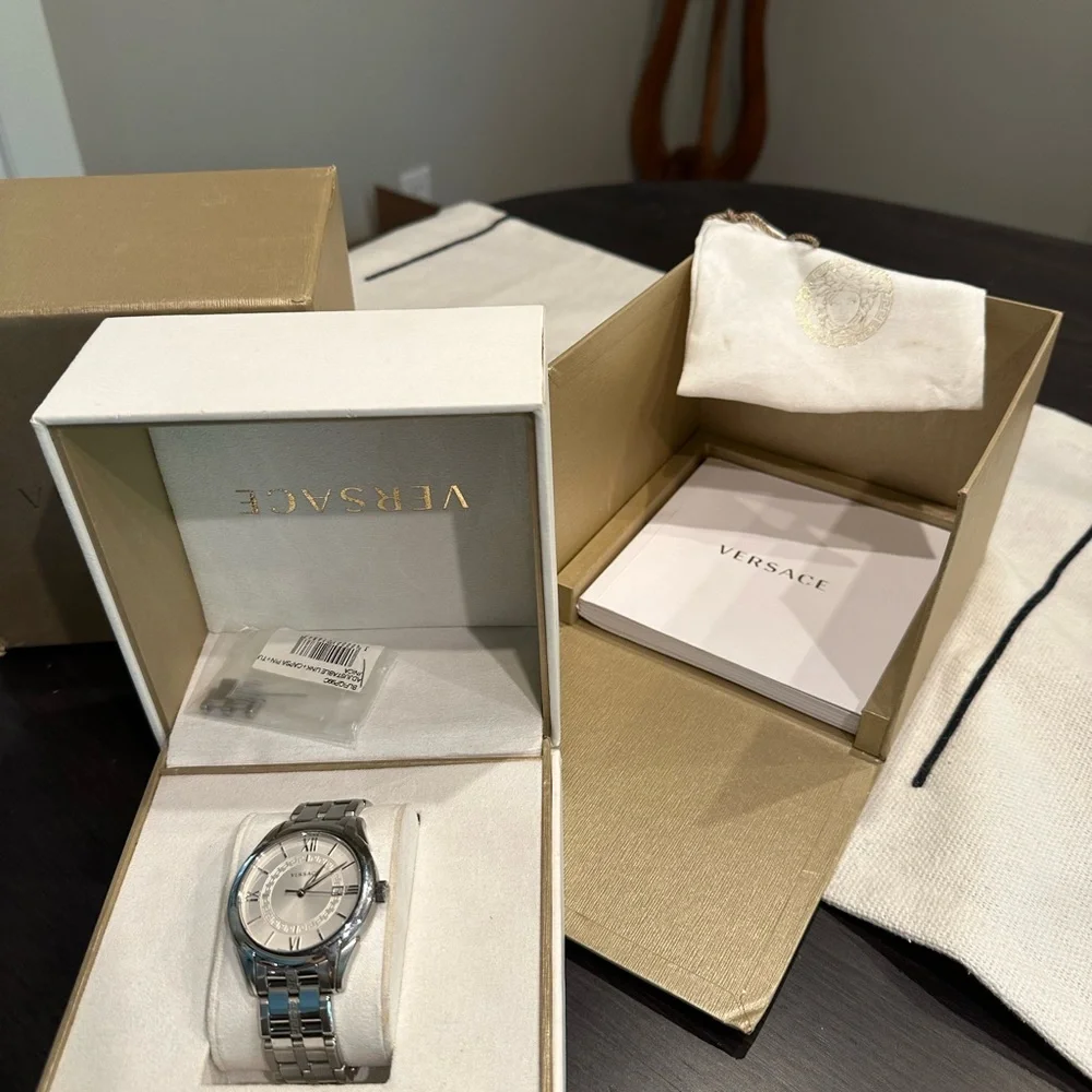 Men’s Versace watch - Picture 13 of 13